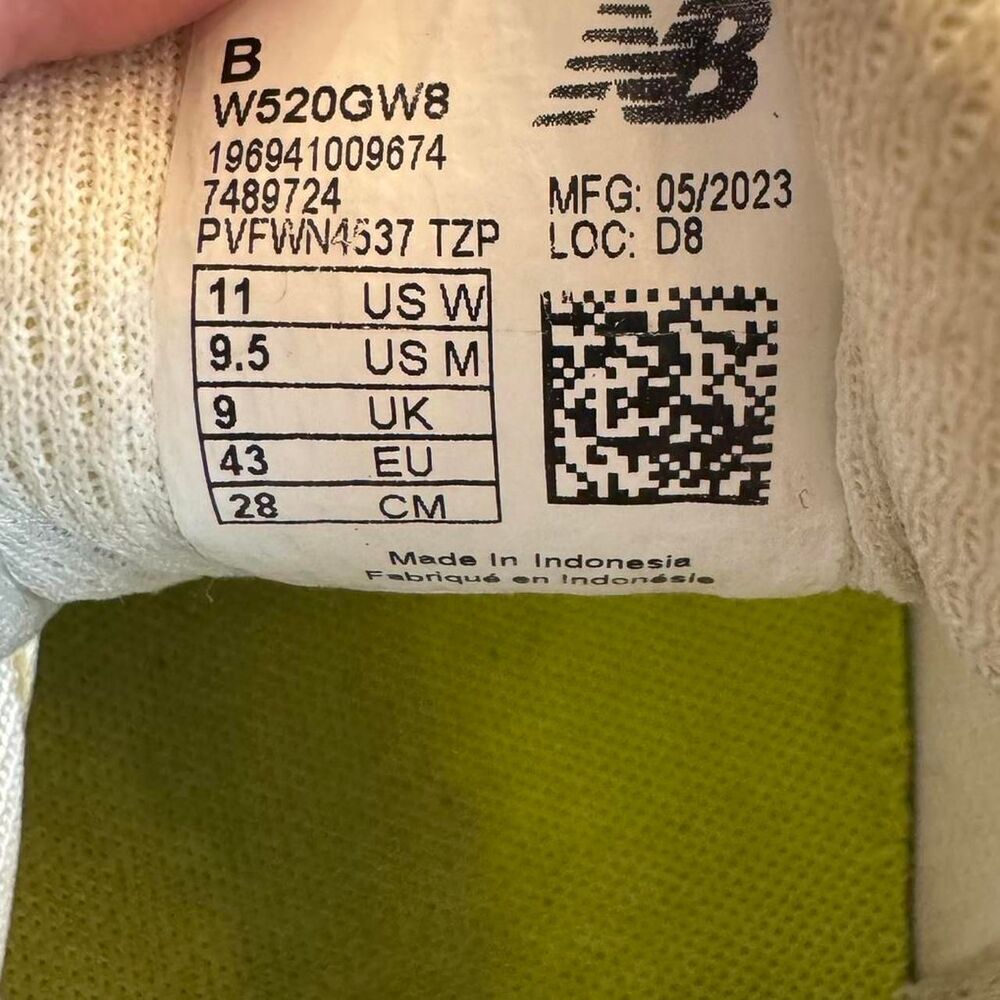 White New Balance Fresh Foam 5200GW running athletic shoes  M 9.5/W11 - Picture 7 of 8